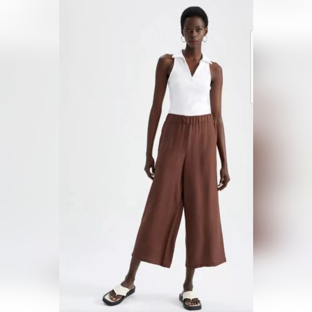AMBIANCE Apparel High Waist Wide Leg Crop Pants Linen Blend NWT Sz.M Drawstring